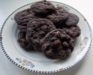 chocolate chocolate chip cookie plate