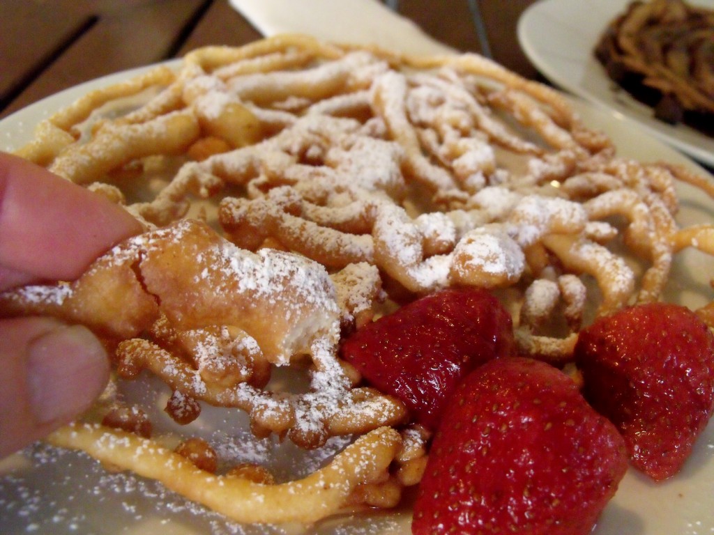 funnel cake close up