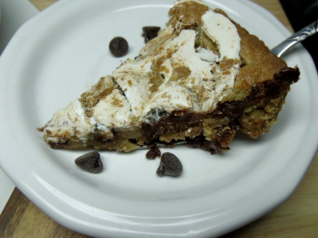 chocolate marshmallow cookie slice