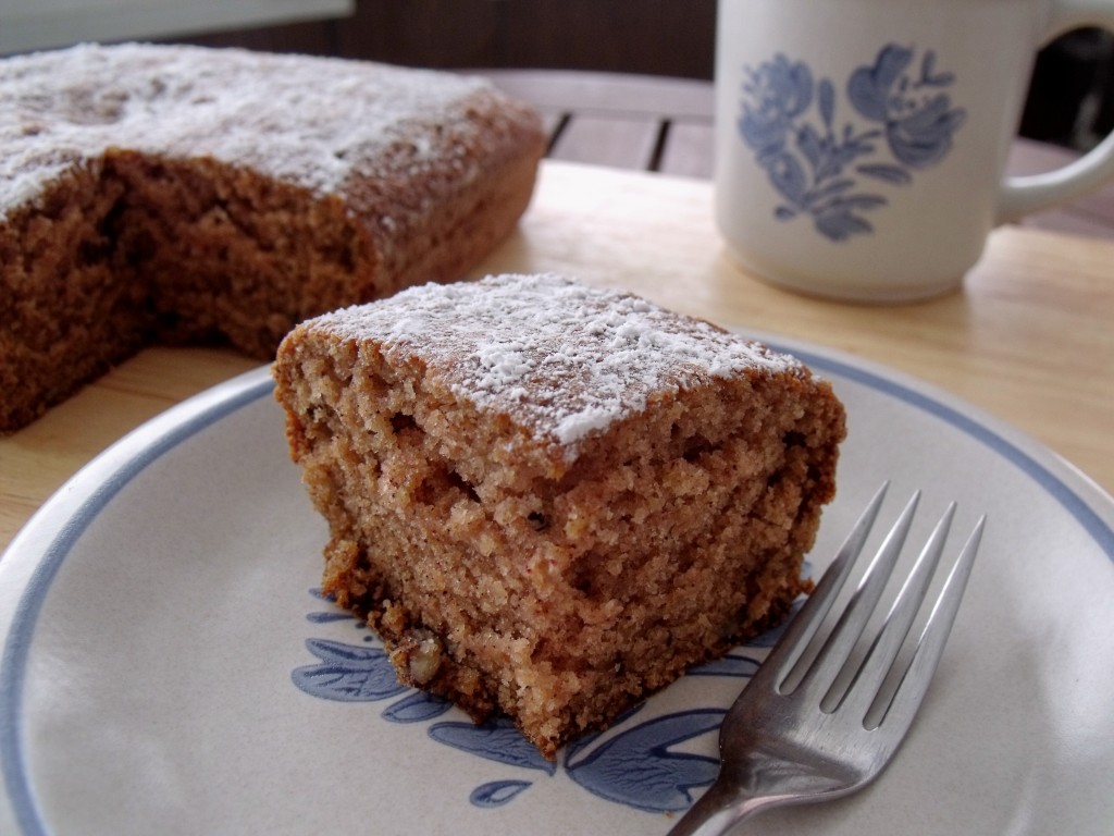 applesauce pecan spice cake