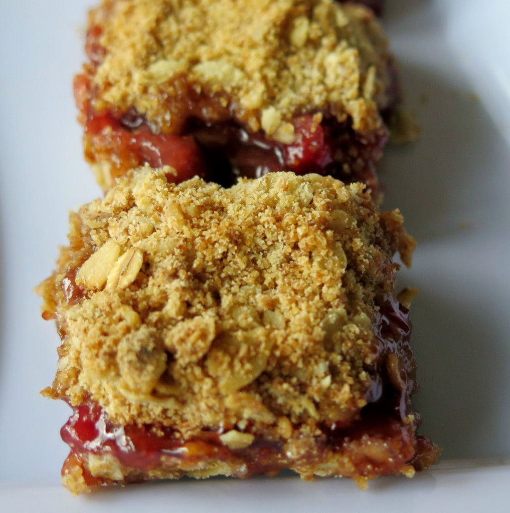 Strawberry Crumb Bar