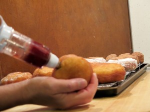 filling doughnuts