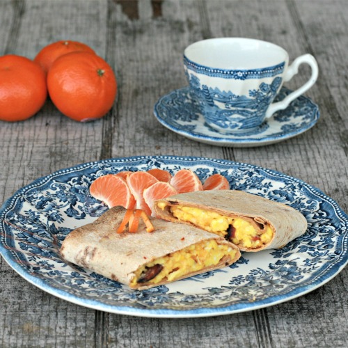 Isabels Egg-and-Chorizo-Wrap-WeekdaySupper-