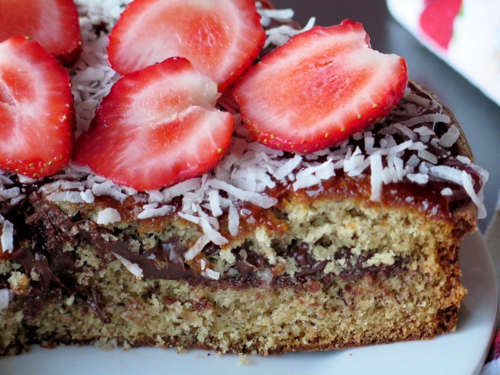 strawberry chocolate banana cake