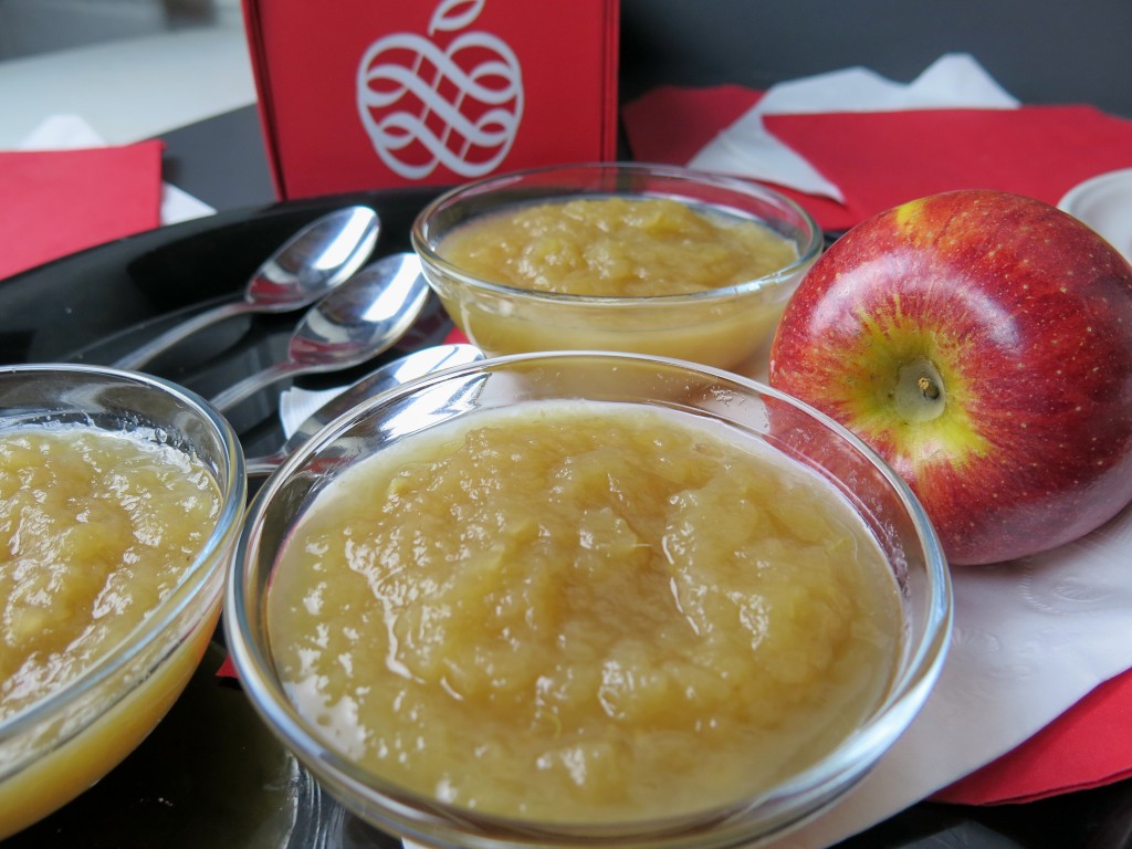 slow cooked ginger applesauce