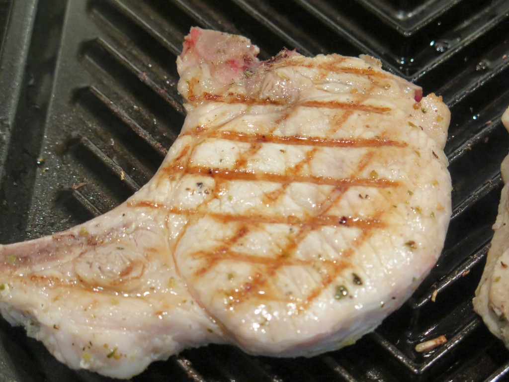 Brizola pork chops grill marks