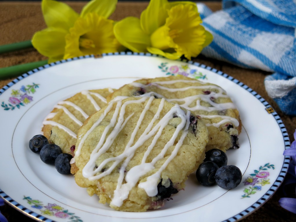 Glazed Blueberry Cookies trio