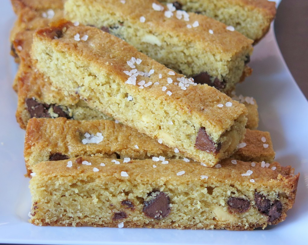 Salted Chocolate Chip Cookie Bar close