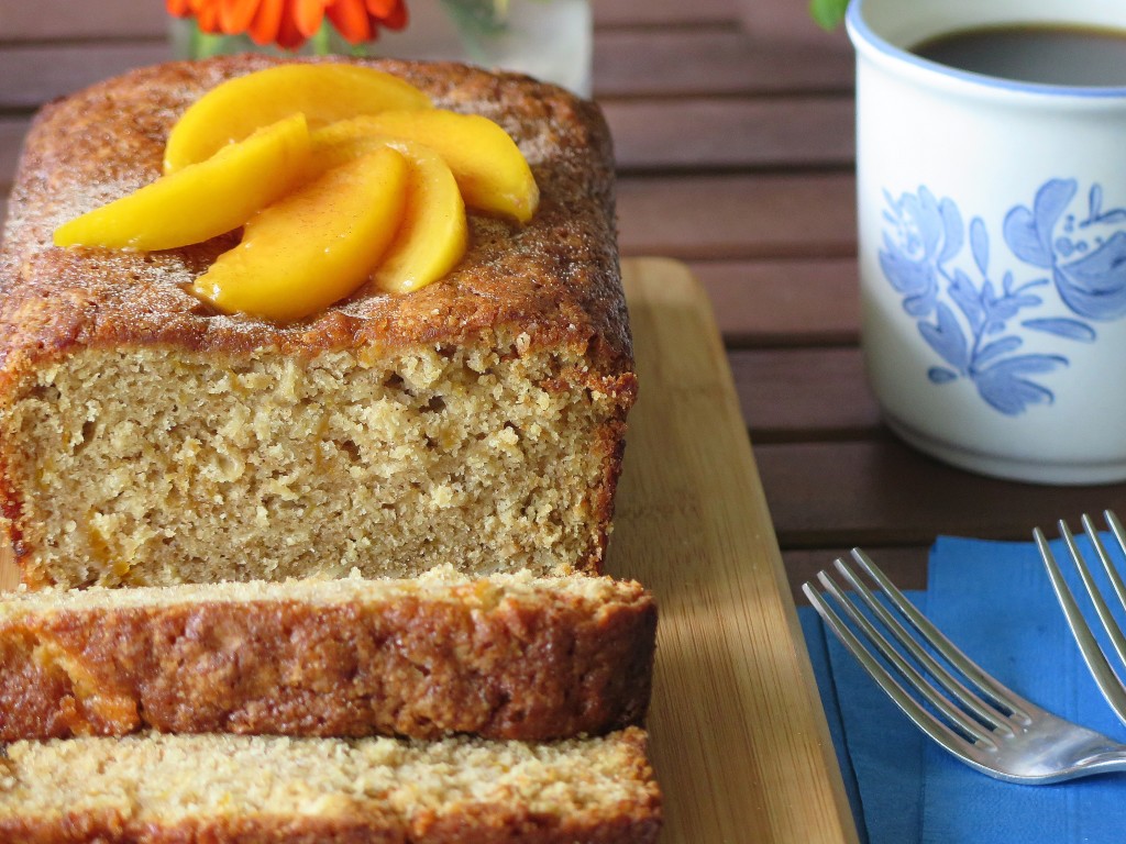 Spicy Peach Oatmeal Bread close