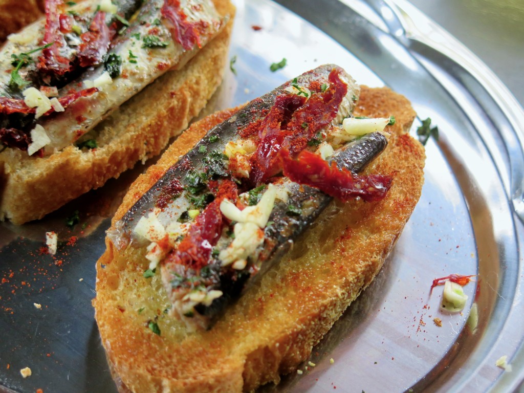 smoked sardine crostini close (2)