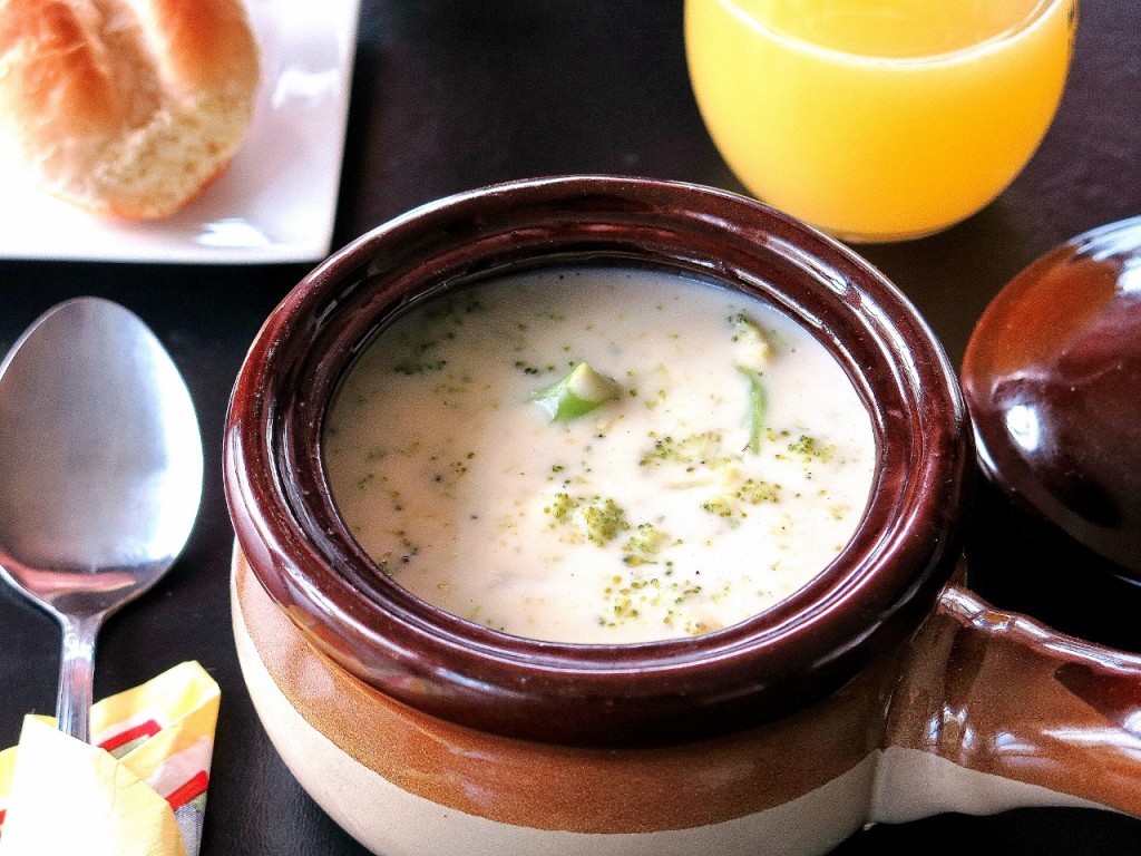 Cheddar Broccoli Soup #BrunchWeek