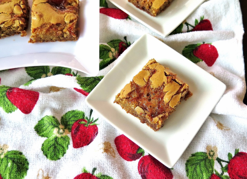 Double Strawberry Hazelnut Cookie Bar