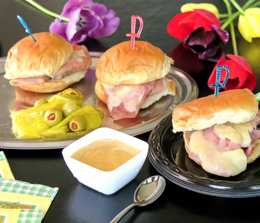 Yumbo Sliders #BrunchWeek