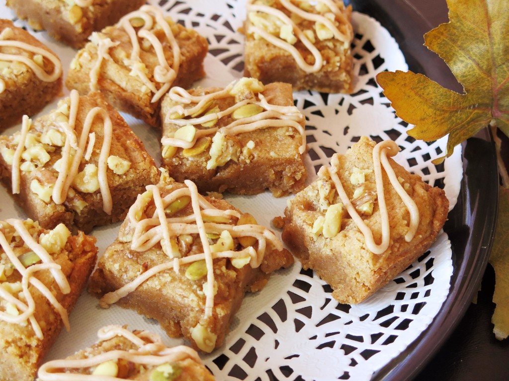 Pumpkin Spice Peanut Butter Bars #Krusteaz