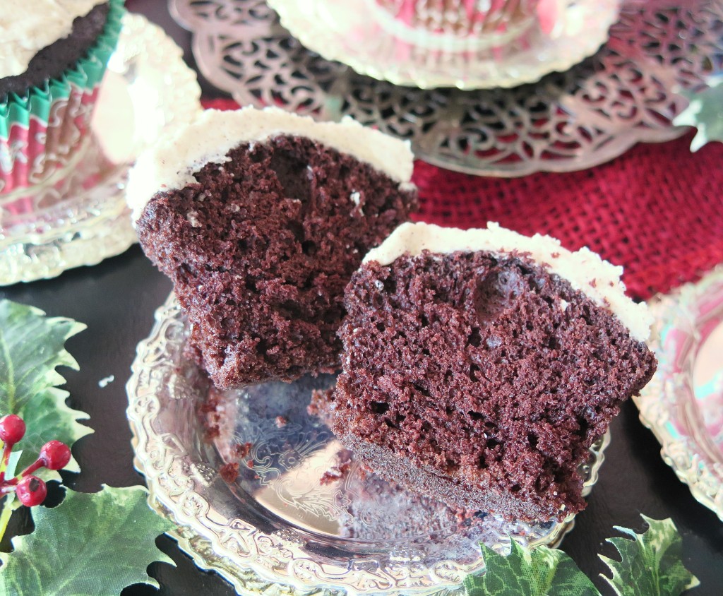 Chocolate Gingerbread Cupcake 