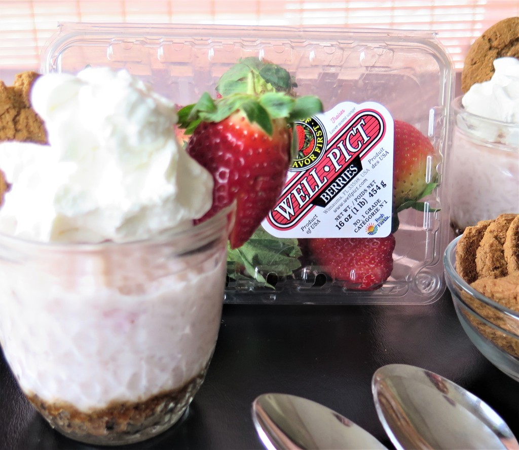 Strawberry Ginger Rice Pudding Cups 