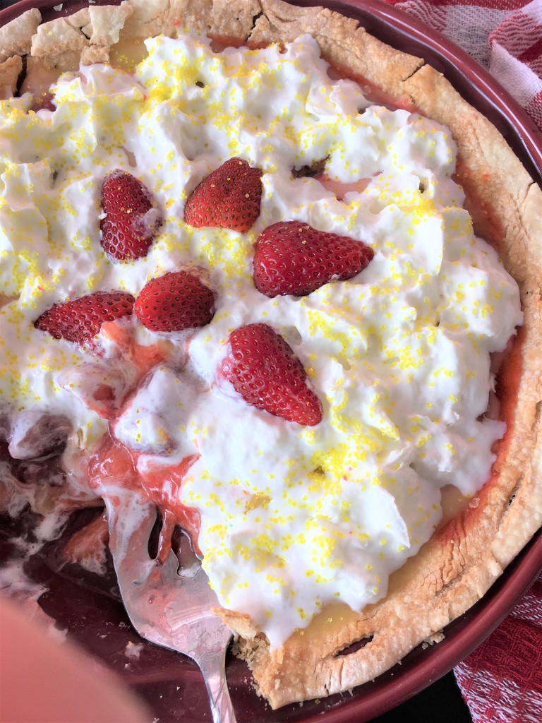 Strawberry Lemonade Pie 