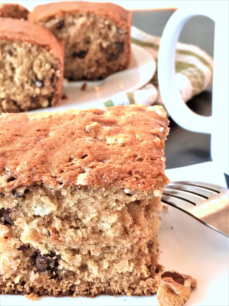 Pecan Applesauce Cake