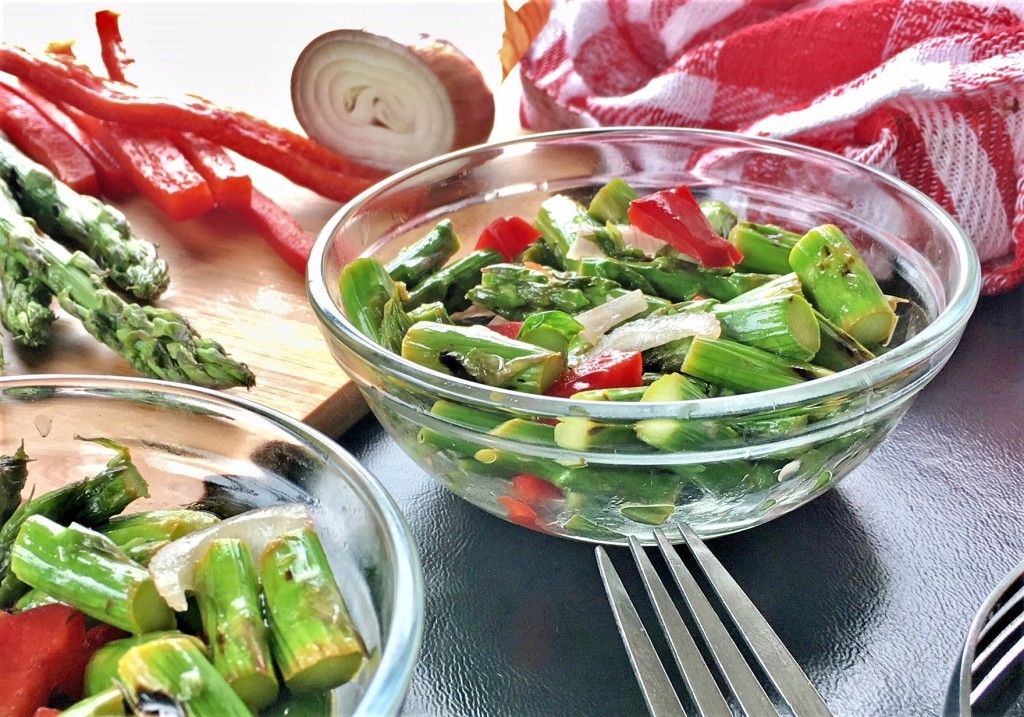 Grilled Asparagus Salad