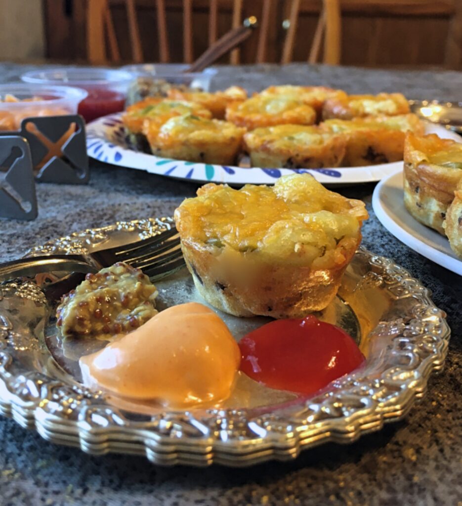 Cheeseburger pie bites