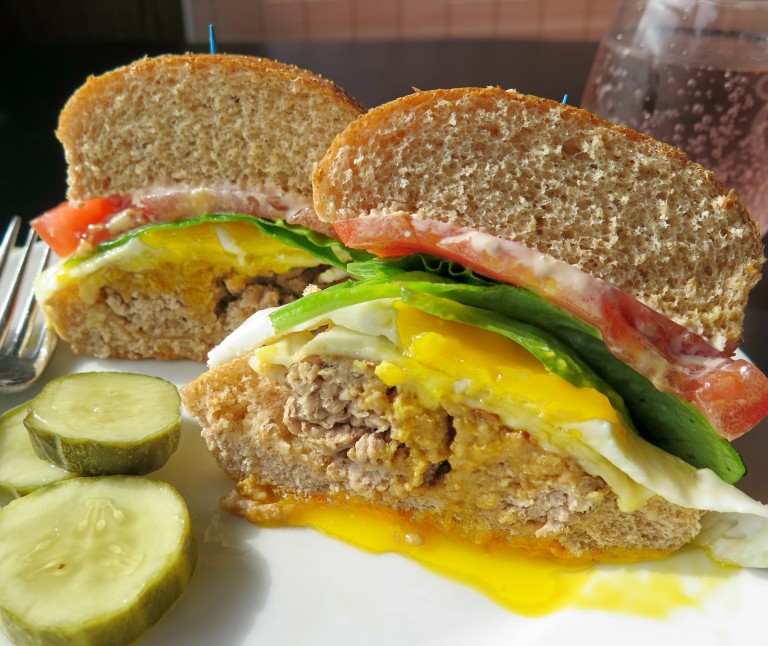 Sunny Side Up Burger #SundaySupper - Cindy's Recipes and Writings