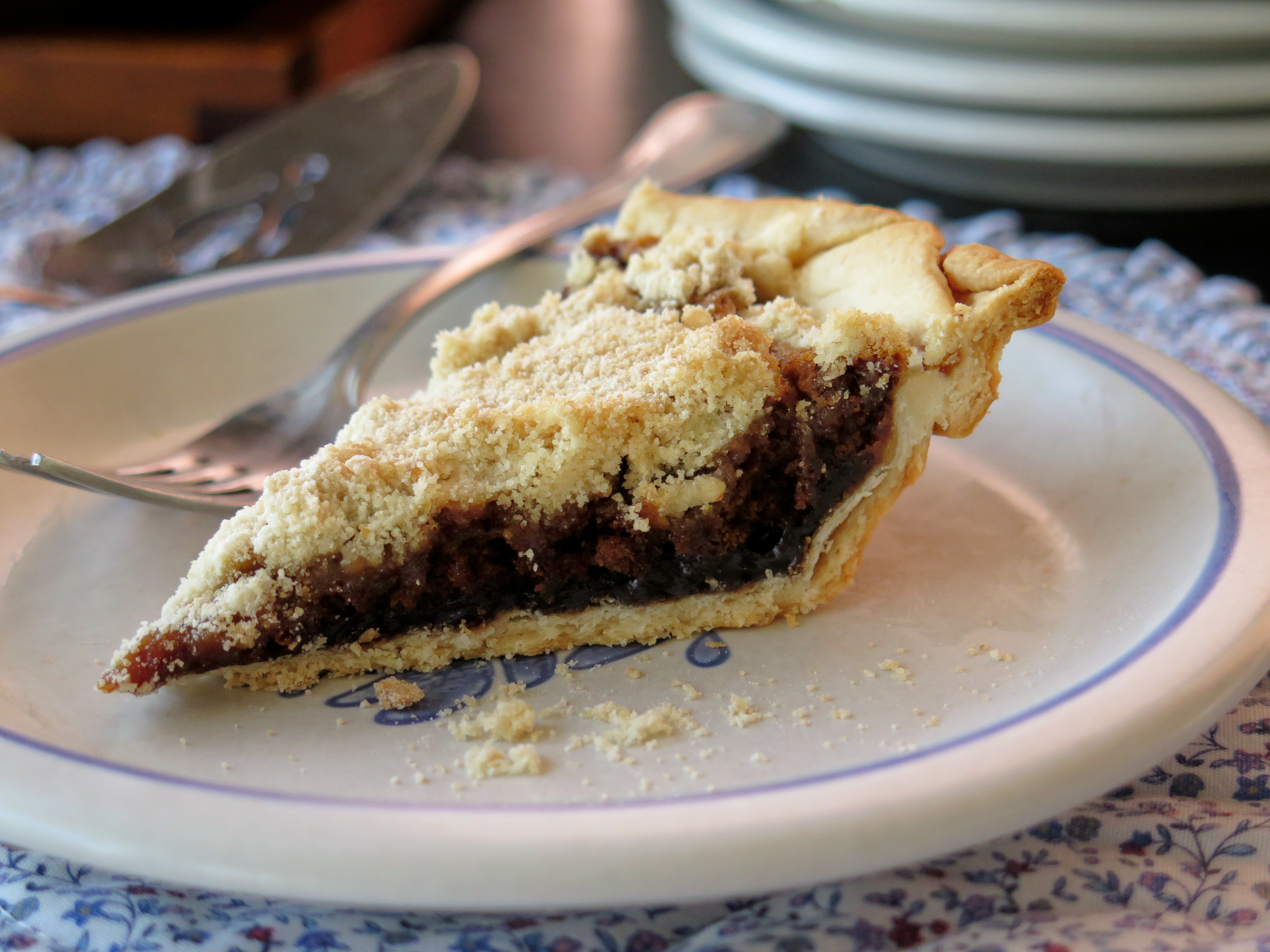 Shoofly Shoofly Pie (Molasses Pie) #SundaySupper - Cindy's Recipes and Writings