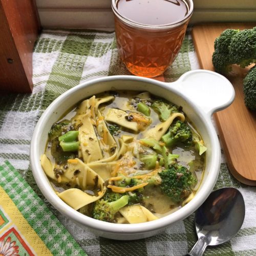 Cheesy Broccoli Pesto Noodle Soup